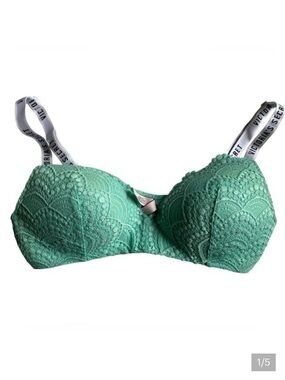 Victoria's Secret Mint Lace Bra- no underwire